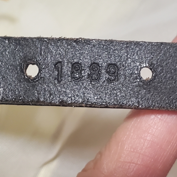 Vintage Versace belt.  Used in great condition. - Picture 12 of 16